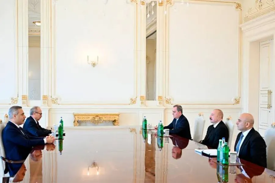 Президент принял министра иностранных дел Турции