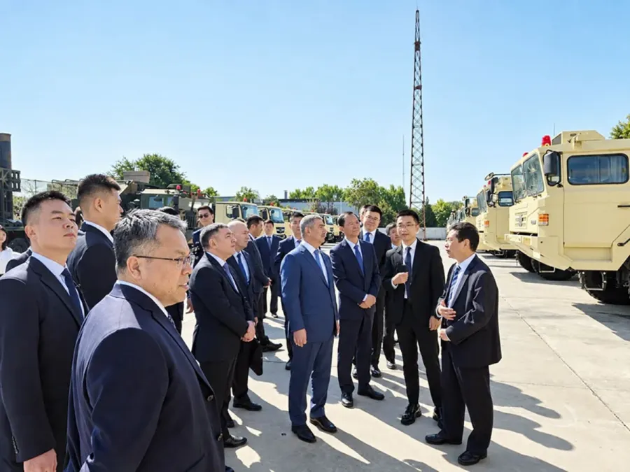 Azerbaijan's defense minister visits China for Xiangshan Forum — 2