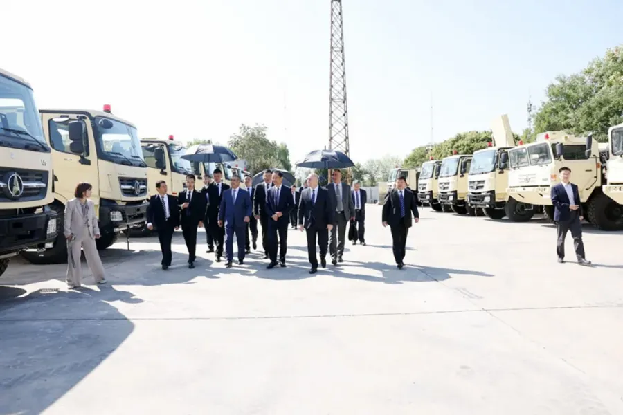 Azerbaijan's defense minister visits China for Xiangshan Forum — 4