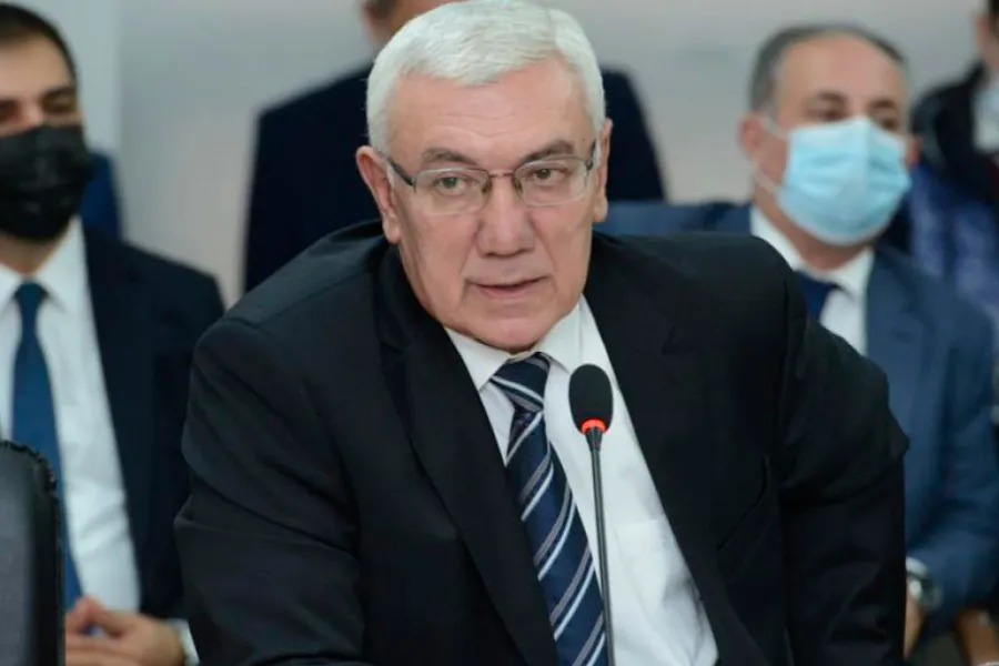 Ramiz Mehdiyev işinə görə adı yayılan Eldar Namazov: Konfransdayam, sonra baxarıq...