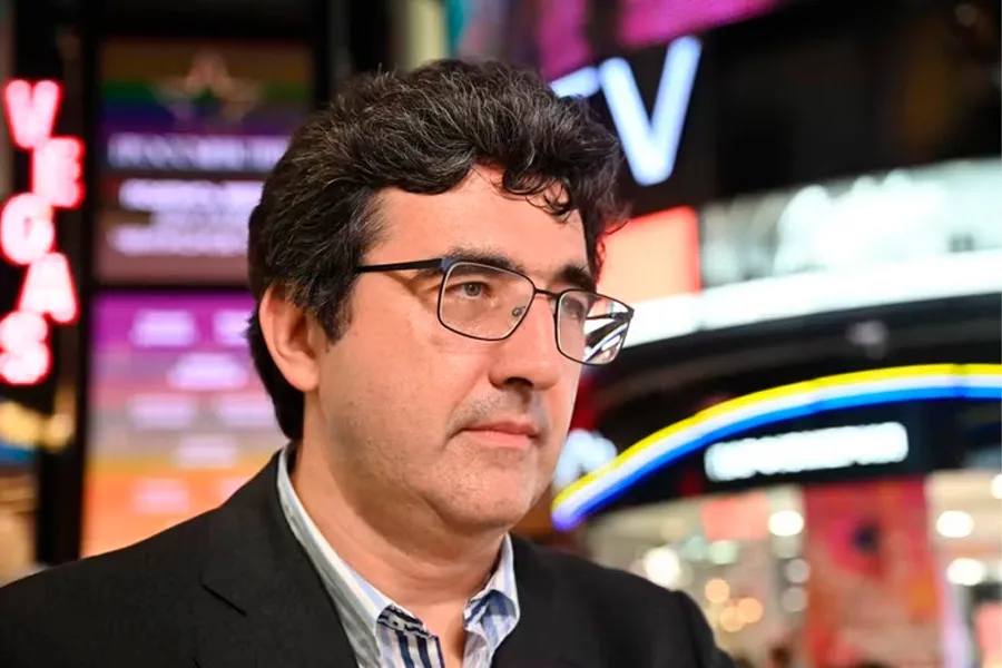 Kramnik FIDE-yə qarşı savaşını məhkəməyə daşıdı
