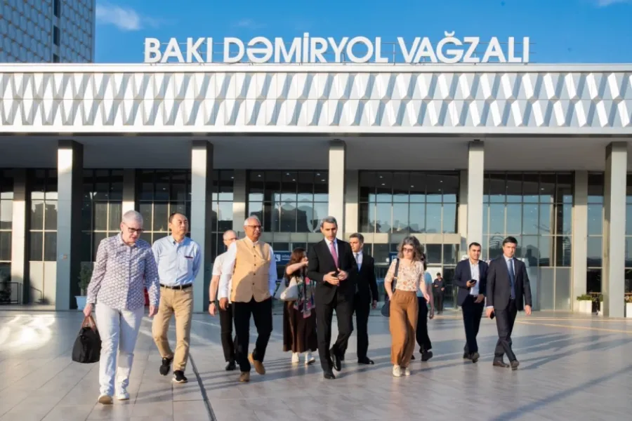 Asiya İnkişaf Bankının Direktorlar Şurasının üzvləri ADY-də olublar
