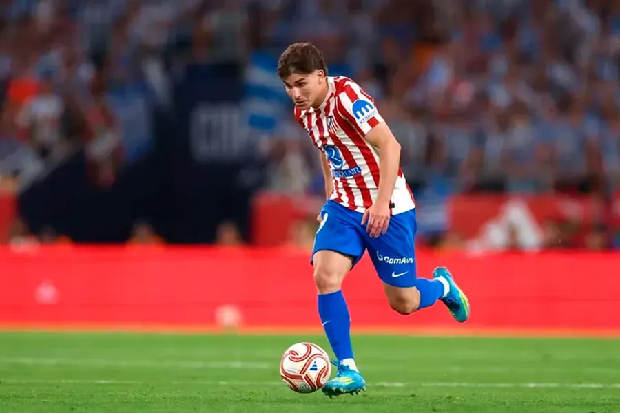 New stage in transfer saga: Alvarez to decide his own fate