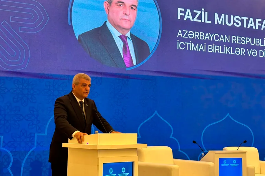 "Kilsəni də, sinaqoqu da, məscidi də eyni yanaşma ilə bərpa edirik" — Komitə sədri
