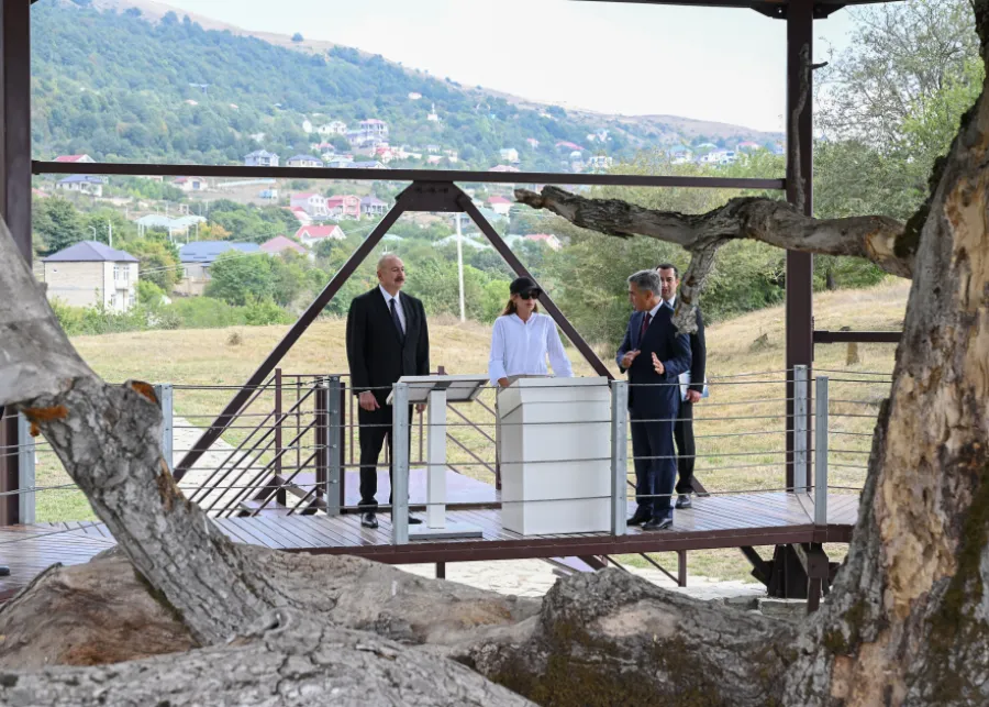 President Ilham Aliyev inspects conservation works at Pir Omar Sultan shrine in Shamakhi — 9