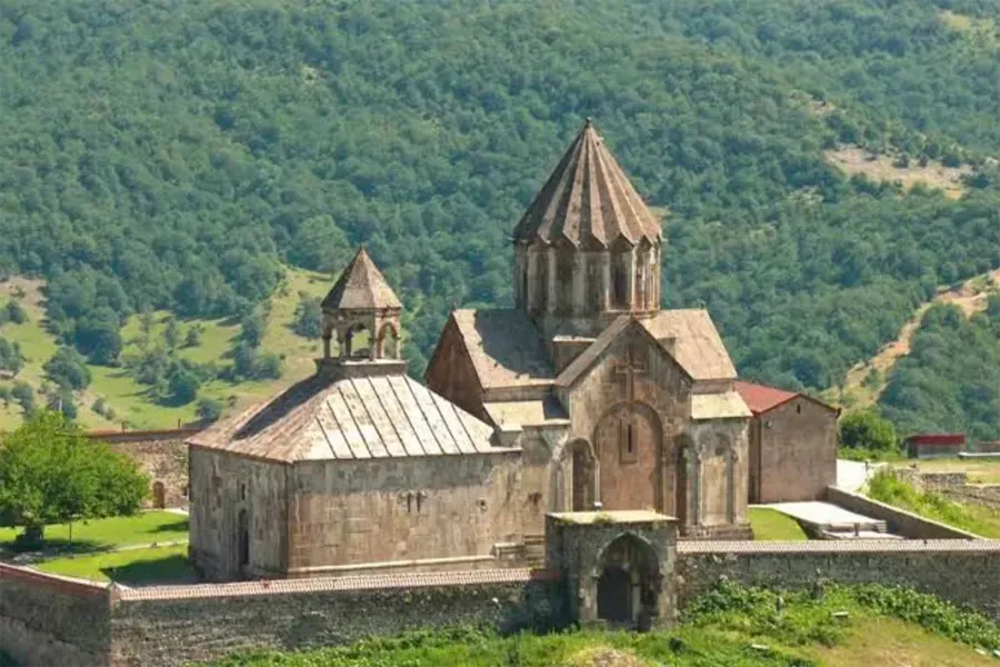 How can we prove to Armenians that the Albanian heritage belongs to Azerbaijan?
