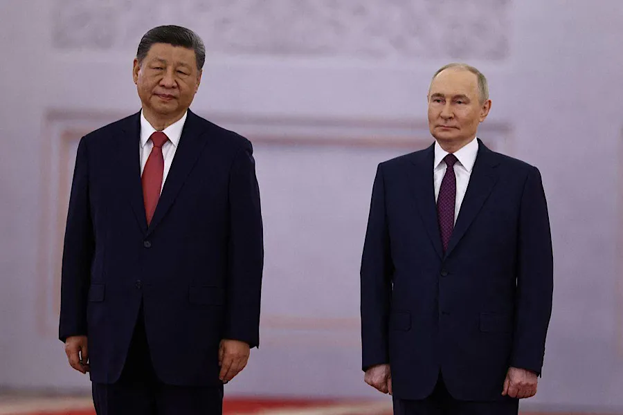 Zelenski Putinin “pultunu” Si Cinpində axtarır