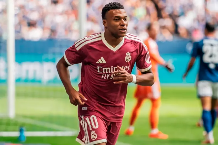 Anasının arzusuna qarşı çıxan ulduz: Mbappe “Liverpul”u niyə rədd etdi?