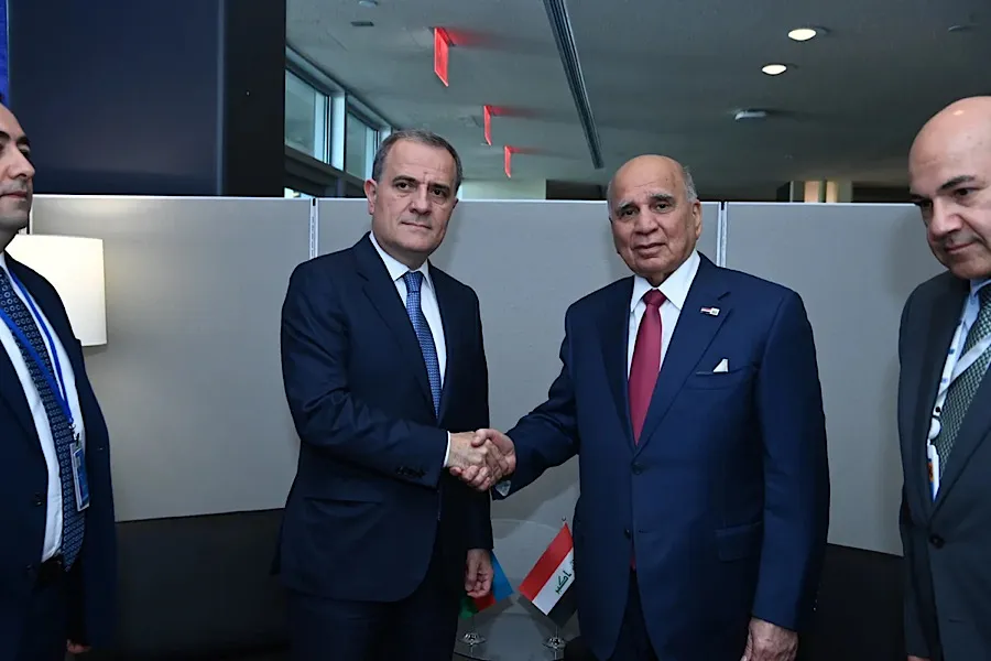 Ceyhun Bayramov və İraq naziri eyni masada: Nələr danışıldı?