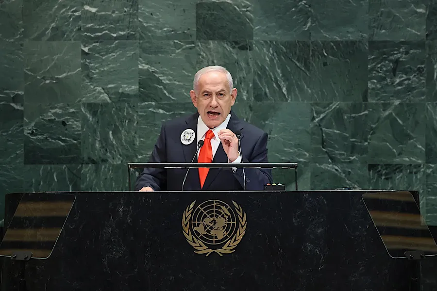 Netanyahu BMT kürsüsündə od püskürdü: “Ayıb olsun sizə!”