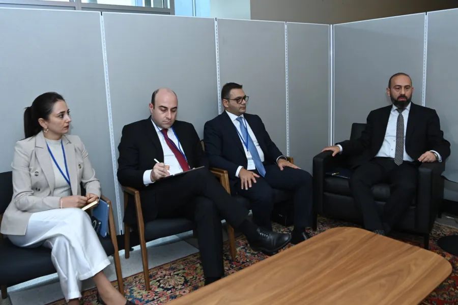 Azərbaycan və Ermənistan birbaşa dialoqu davam etdirmək barədə razılığa gəldi - FOTO — 1