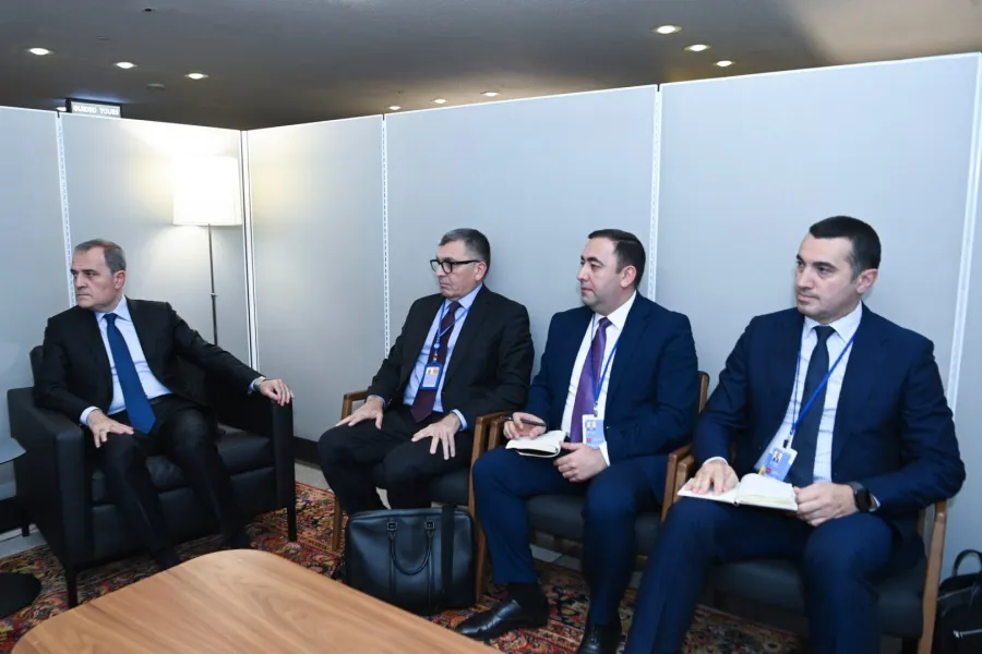 Azərbaycan və Ermənistan birbaşa dialoqu davam etdirmək barədə razılığa gəldi - FOTO — 2