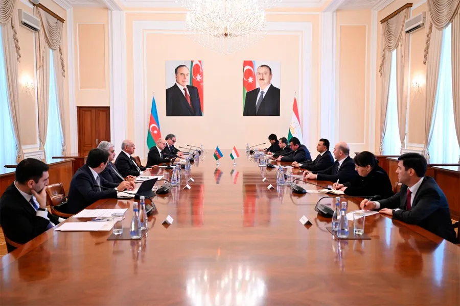 Azərbaycan və Tacikistan Baş nazirləri görüşdü