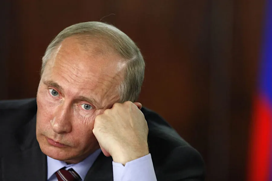 Putin Ukraynanın mülki obyektləri vurmasından gileyləndi