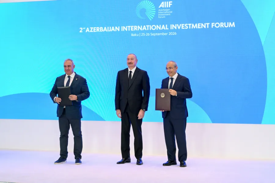II Azərbaycan Beynəlxalq İnvestisiya Forumunda sənədlər mübadilə edildi - YENİLƏNDİ — 3