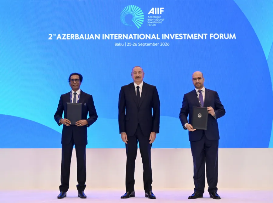 II Azərbaycan Beynəlxalq İnvestisiya Forumunda sənədlər mübadilə edildi - YENİLƏNDİ — 4