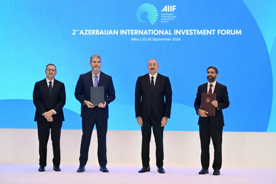 II Azərbaycan Beynəlxalq İnvestisiya Forumunda sənədlər mübadilə edildi - YENİLƏNDİ — 7