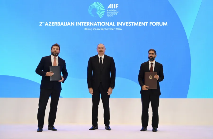 II Azərbaycan Beynəlxalq İnvestisiya Forumunda sənədlər mübadilə edildi - YENİLƏNDİ — 9