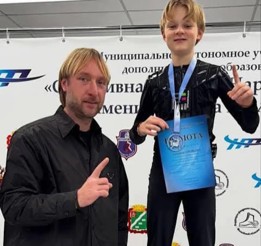 Успешный результат от Плющенко: азербайджанские фигуристы боролись за медали в Батуми!