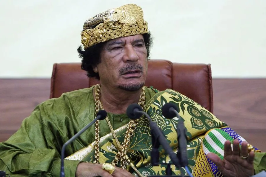 Qəddafi rejiminin qaranlıq tərəfi: Atadan oğullarına "ikinci əl qadın" hədiyyələri