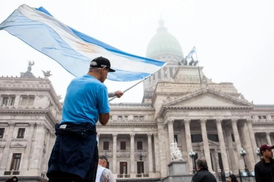 Argentina vətəndaşı olmaq neçəyə başa gəlir? – Qızıl pasportun qiyməti AÇIQLANDI