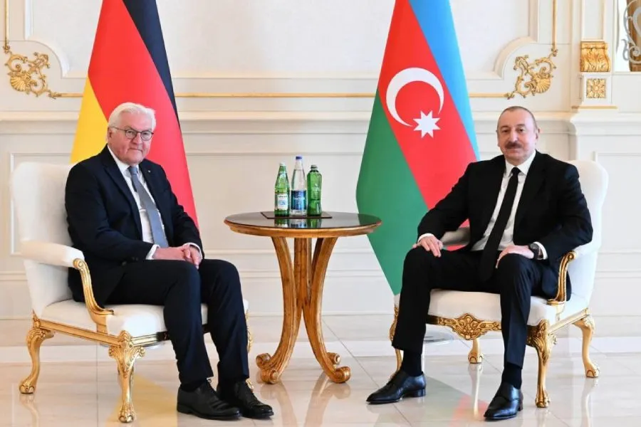 Azərbaycan lideri almaniyalı həmkarını təbrik etdi