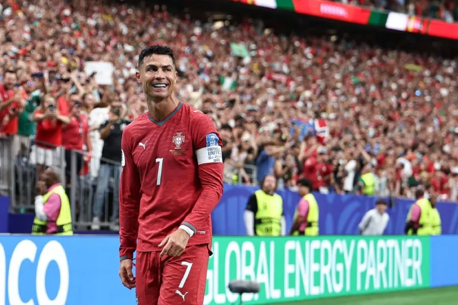 “O, bizim bayraqdarımızdır!”: Ronaldu qalmaqalına nöqtə qoyulur?
