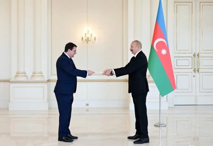Prezident səfiri qəbul edib - FOTOLAR