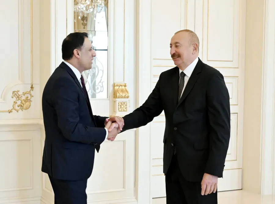 İlham Əliyev britaniyalı naziri qəbul edib — 4