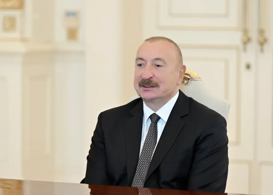 İlham Əliyev britaniyalı naziri qəbul edib — 6