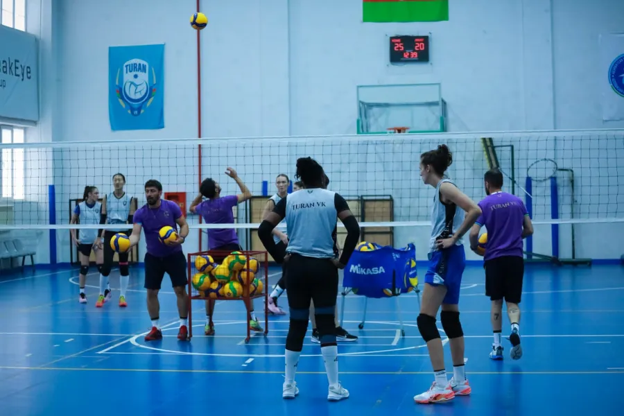 Dünya voleybolunun ulduzları Azərbaycanda: “Turan” tarixi matça hazırlaşır!