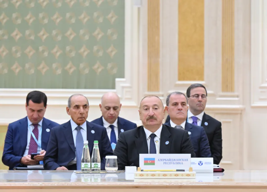 İlham Əliyev MDB Dövlət Başçıları Şurasının geniş tərkibdə iclasında iştirak edir
