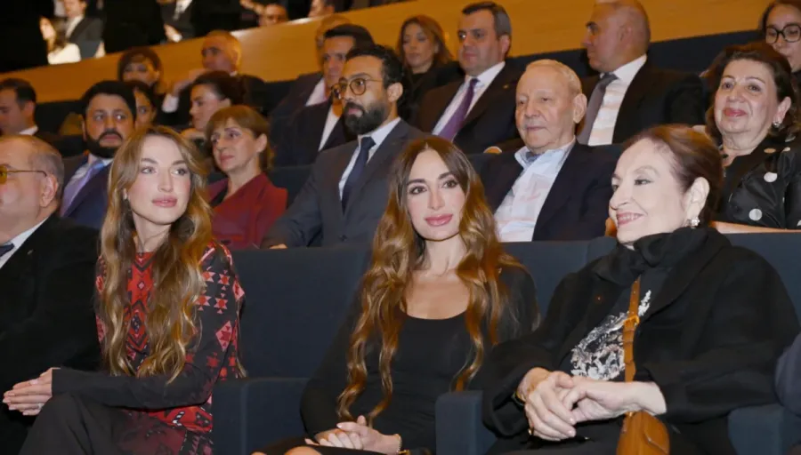 Arzu Əliyeva və Alyona Əliyeva "44" bədii filminin premyerasında iştirak etdilər — 10