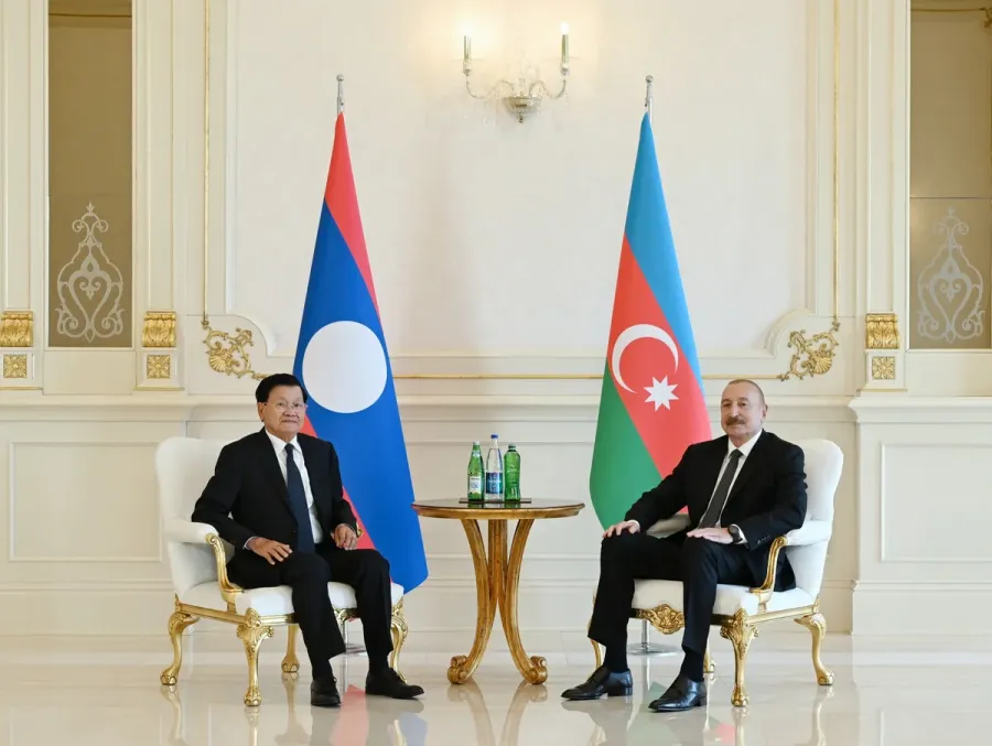 İlham Əliyevin Laos Prezidenti ilə təkbətək görüşü - FOTOLAR