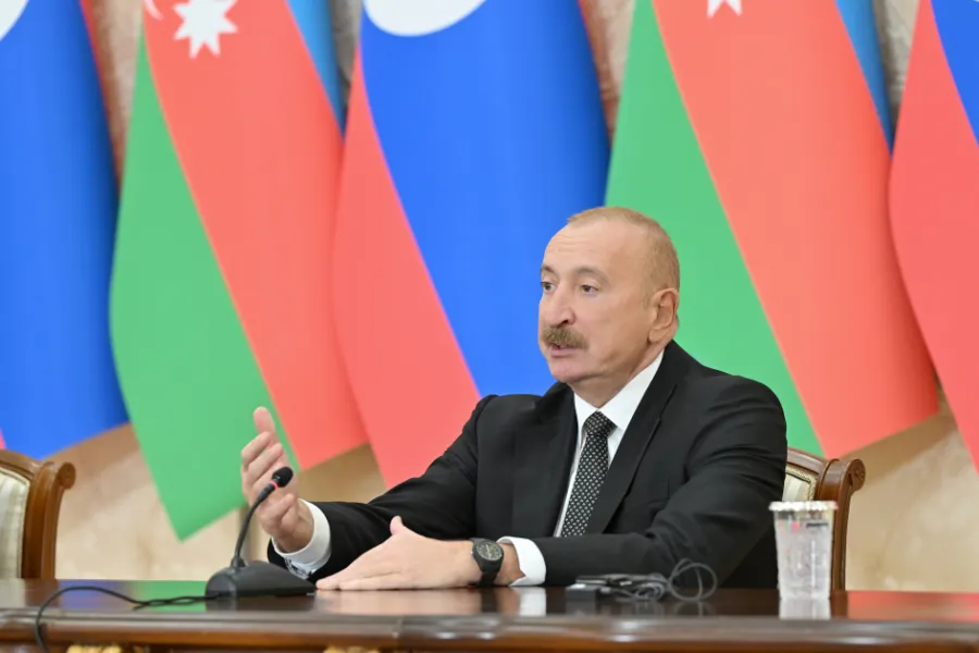 Prezidentlər mətbuata bəyanatlarla çıxış ediblər - FOTOLAR — 11