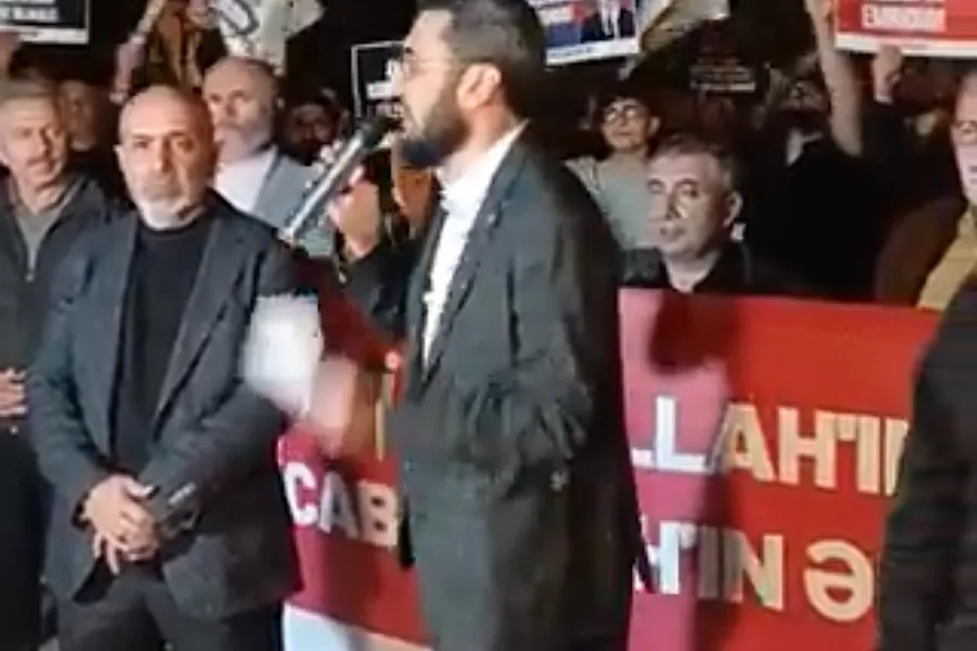 Türkiyədə səfirliyimizin qarşısında AKSİYA - Çağırışlar edildi