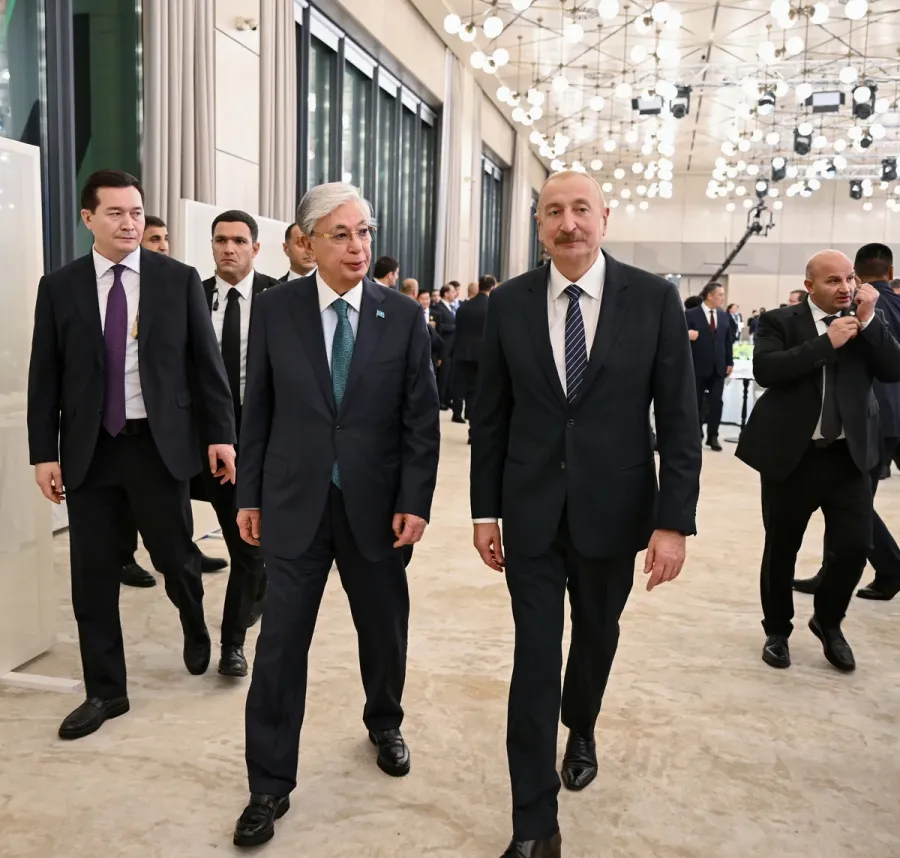 İlham Əliyev qonaqlar üçün şam yeməyi verdi - FOTOLAR — 3