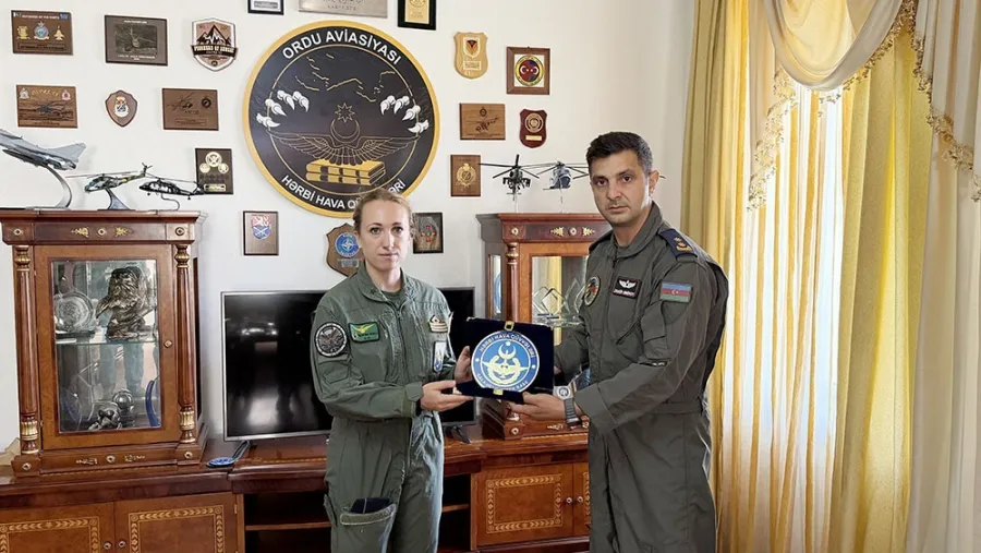 Bir qrup italiyalı hərbçi Azərbaycana gəldi - FOTOLAR — 5