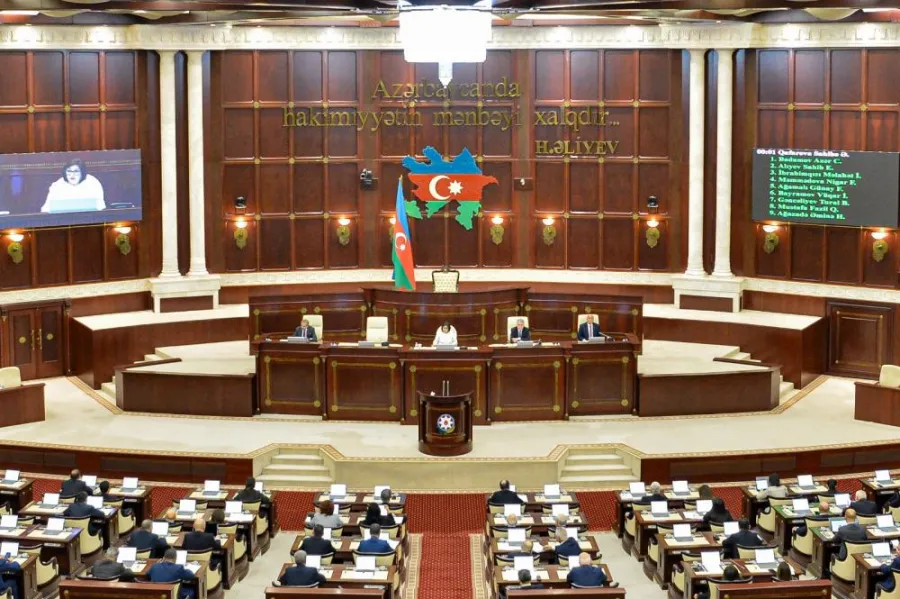 Milli Məclis vacib məsələlərin müzakirəsi üçün TOPLAŞIR