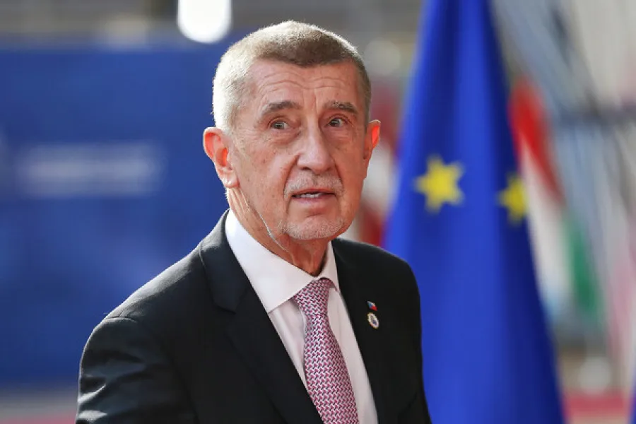 Not a single cent from the budget! Babiš voices opposition