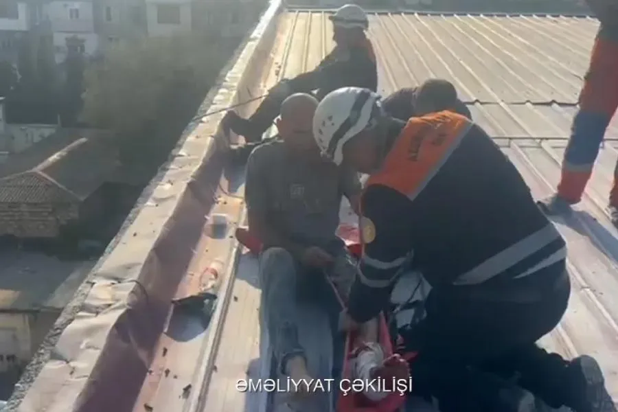 Sumqayıtda təmir işləri aparan şəxs xəsarət aldı