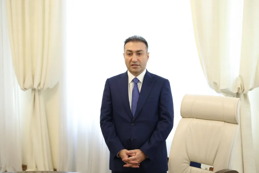 Teymur Musayev yeni səhiyyə nazirini kollektivə təqdim etdi - FOTO — 1
