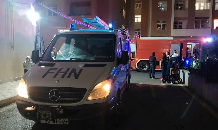 ПОЖАР в жилом доме в Баку