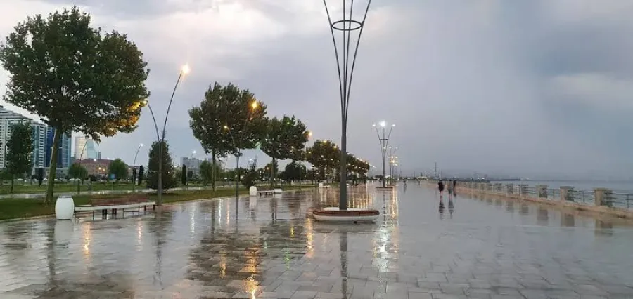 Sabah Bakıya yağış, rayonalara qar yağacaq