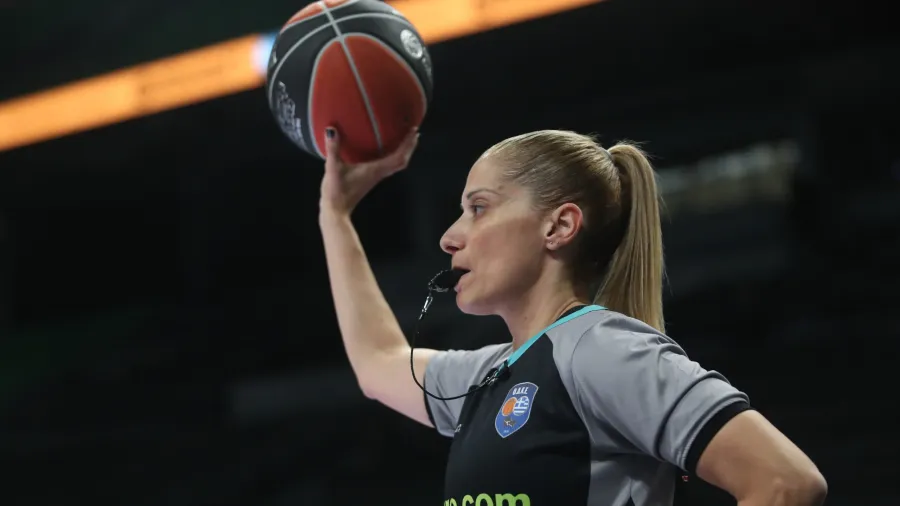 Basketbol dünyasını silkələyən qalmaqal: Avroliqa hakimi rüşvət ittihamı ilə saxlanıldı!