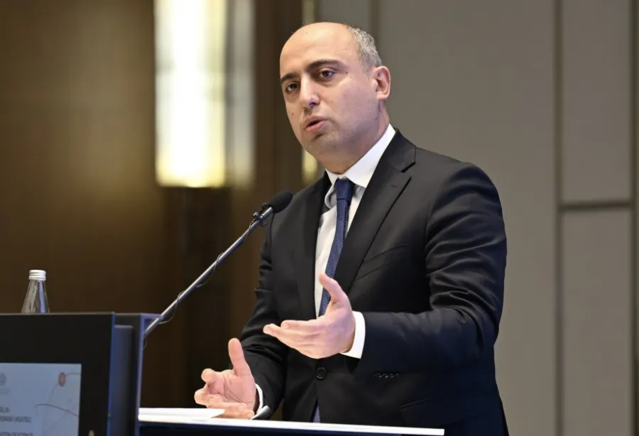 Təhsilli anaların övladları daha yüksək nəticələr əldə edirlər