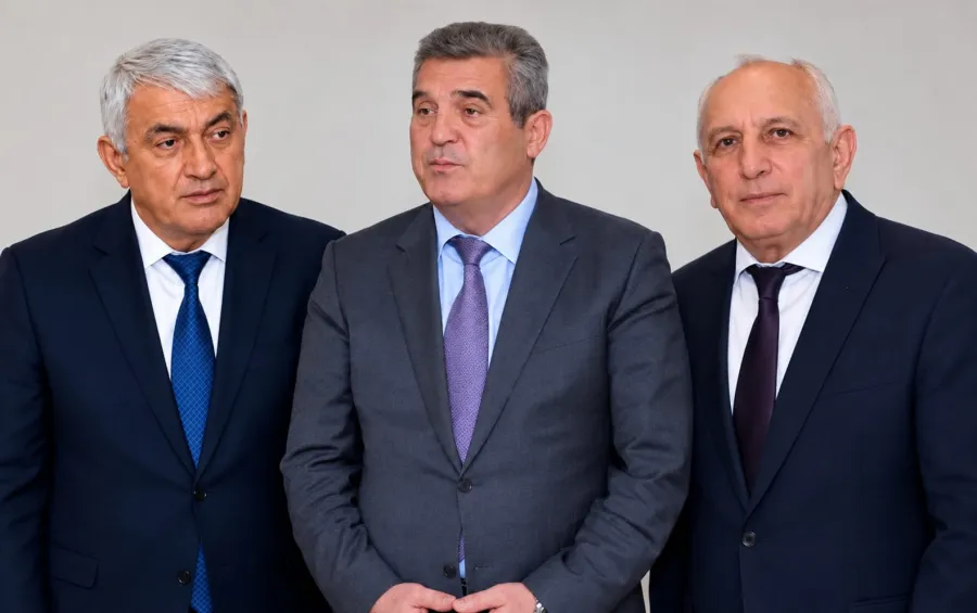 Həbsdə olan sabiq məmurların cəzaları azaldıldı -azadlığa çıxırlar