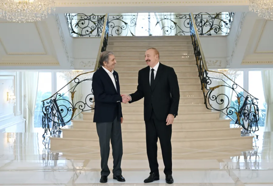 Prezident “İstiqlal” ordenini Fərhad Xəlilova təqdim etdi - FOTOLAR — 2