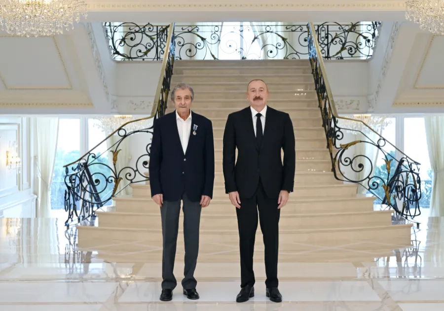 Prezident “İstiqlal” ordenini Fərhad Xəlilova təqdim etdi - FOTOLAR — 3