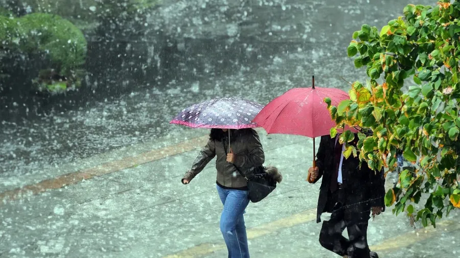 Yağışlar daha iki gün davam edəcək: Sel ehtimalı var